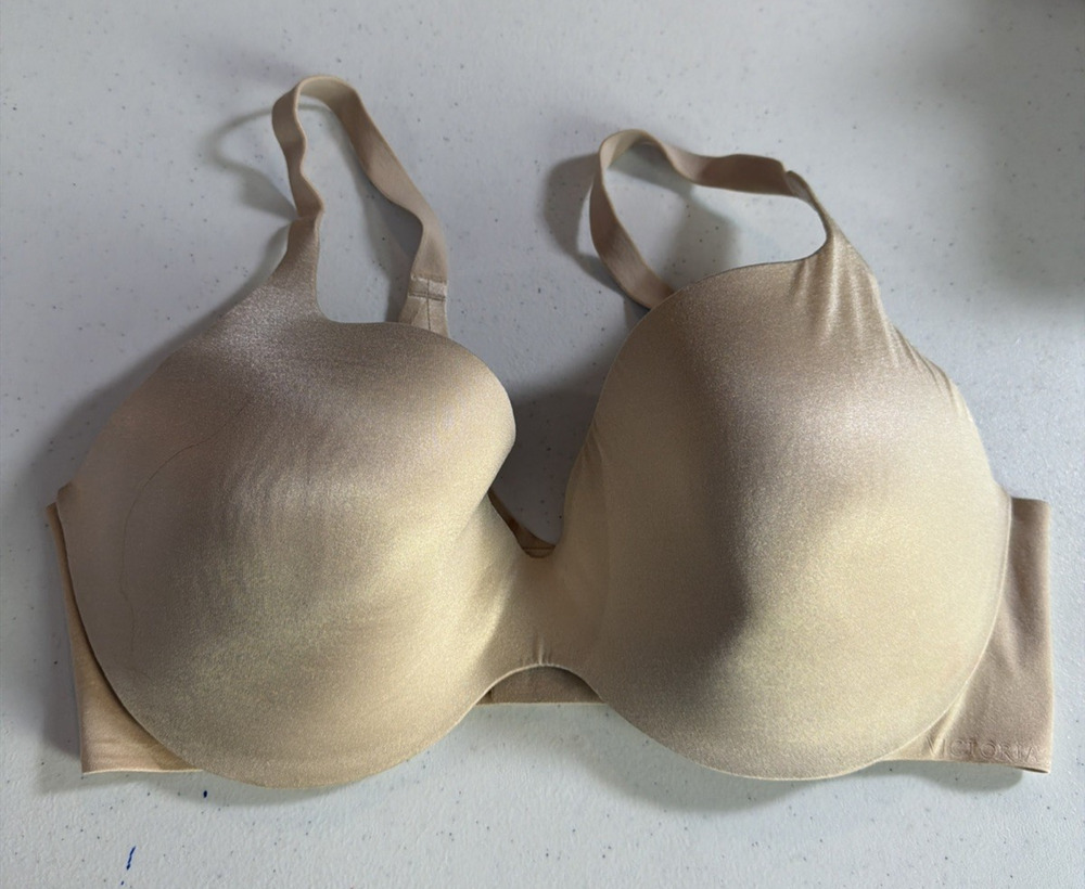 Victoria Secret Lightly Lined Demi Bra 38D Underwire Satin Padded Convertible
